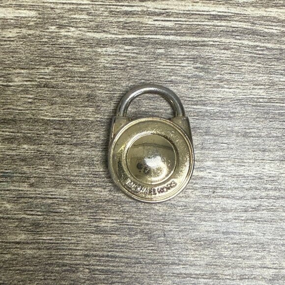 Michael Kors Logo Accessories Set - Belt Buckle Keychain & Bag Charms - Picture 7 of 7